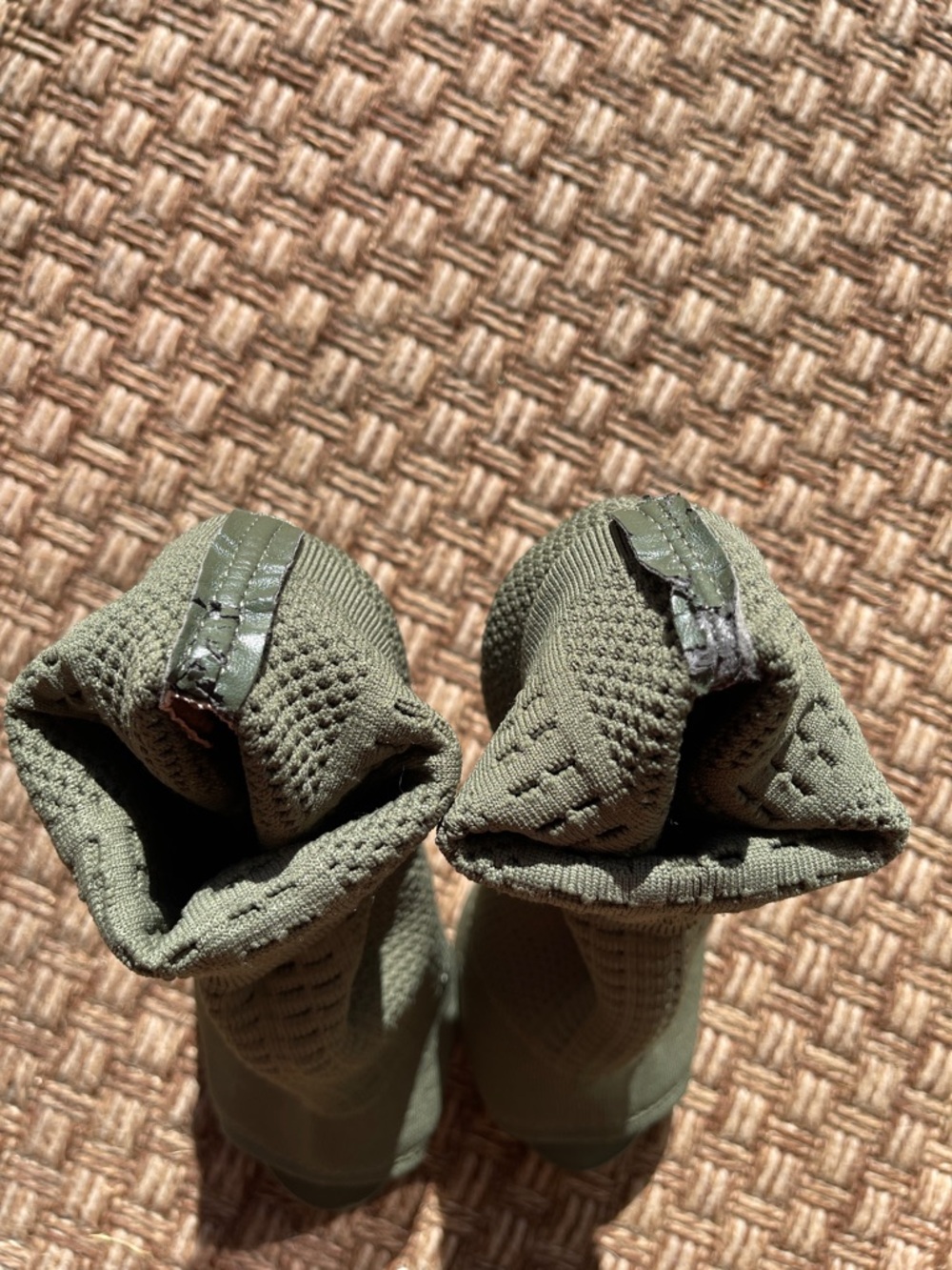 Steve Madden Olive Peep Toe Candid Knit Sock Heels🍸 - Picture 11 of 11